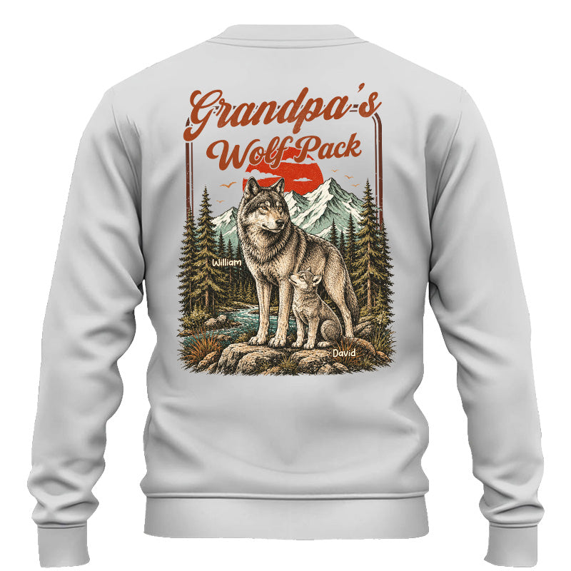 Personalized Grandpa Wolf Pack T-Shirt Father Day Gifts for Dad Funny Papa Tshirt Cool Daddy Wolf Vintage Retro Shirt for Men Pt99