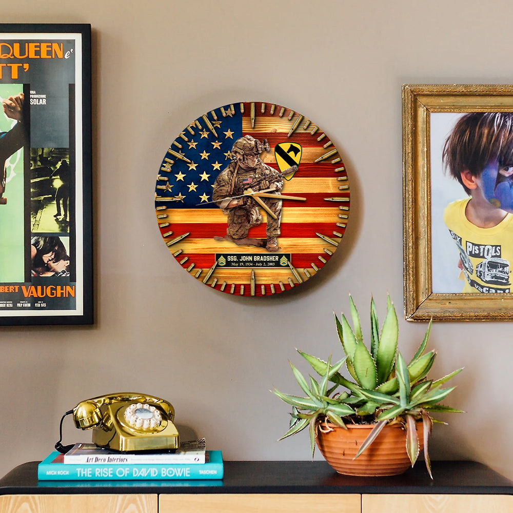Personalized Wooden Wall Clock Custom Rank Name Division Veteran American Rustic Flag Gift For Veterans K1702 Trhn
